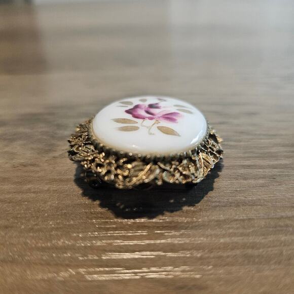 Vintage Hand Painted Brooch Gold Tone Pin Floral Elegant Mid Century Porcelain - Picture 5 of 8